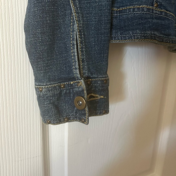 Unique S Denim Jacket embellished w fluer de leis studded back, very flattering. - Picture 10 of 11